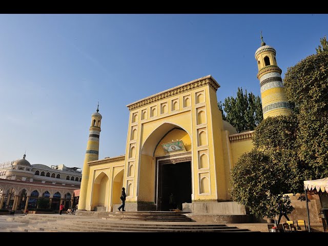 ⁣Зарубежные журналисты посетили самую большую мечеть в КНР