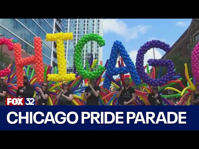 ⁣Hundreds of thousands gather for annual Pride Parade in Chicago