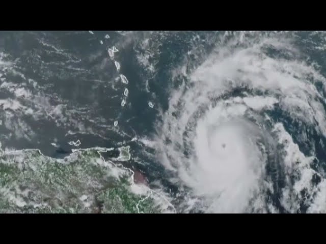 ⁣Hurricane Beryl intensifies to historic Category 4 storm