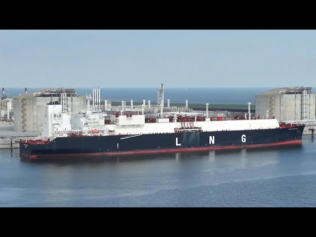 ⁣Environmental impact of U.S. as world's biggest exporter of liquefied natural gas