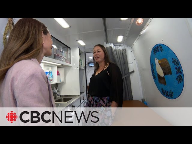 ⁣Quebec’s first Indigenous-run mobile clinic helps improve regional health-care access