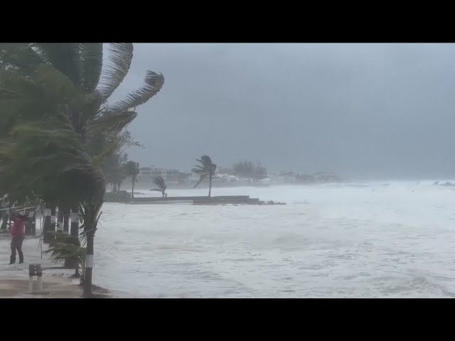 ⁣Hurricane Beryl makes landfall
