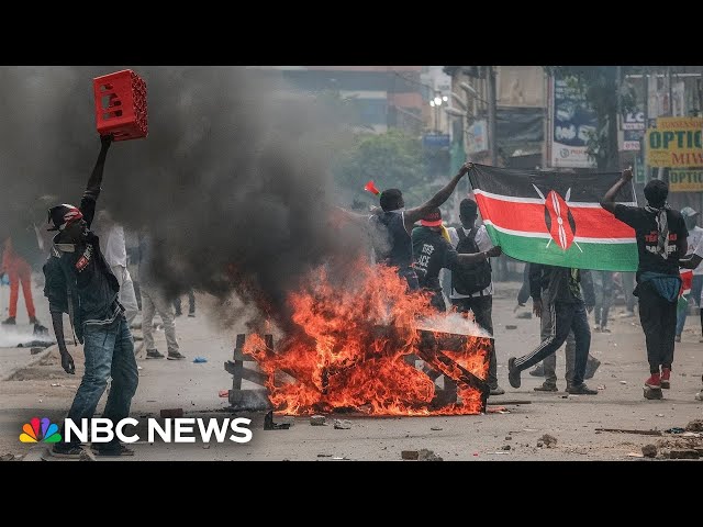 ⁣Protesters clash with Kenyan police as unrest continues