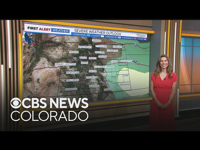 ⁣Denver weather: Stray showers with mild temperatures