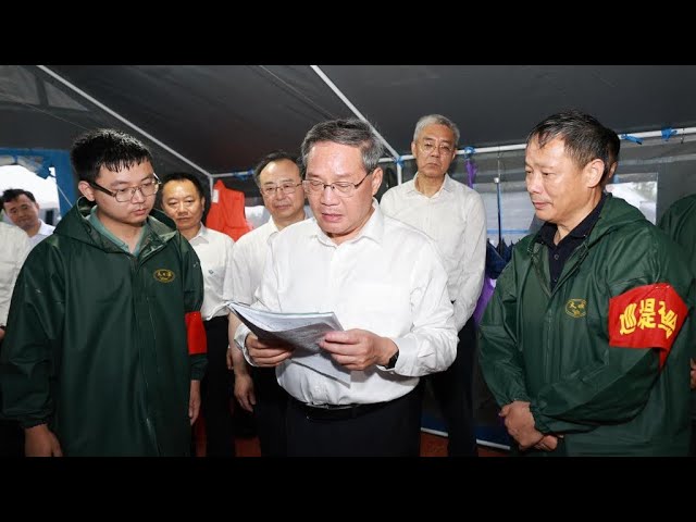 ⁣Le Premier ministre Li Qiang inspecte le travail visant à lutter contre les crues