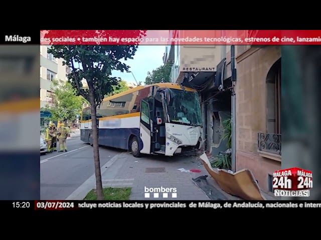 ⁣Noticia - Un autocar se estrella contra un hotel en Molins de Rei