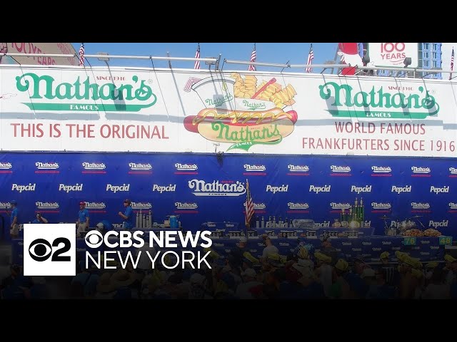 ⁣Competitors weigh in for Nathan's Hot Dog Eating Contest without Joey Chestnut