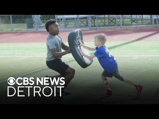 ⁣Metro Detroit football clinic lets kids shine on the field