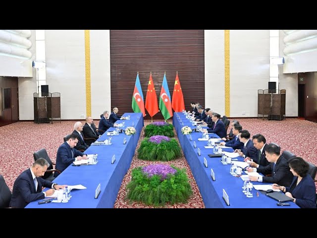 ⁣الرئيس الصيني شي جين بينغ يلتقي الرئيس الأذري إلهام علييف