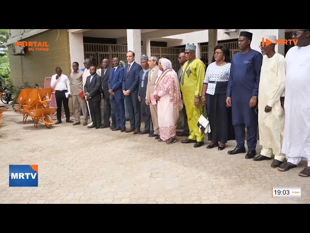 ⁣COOPÉRATION - L'Ambassade du Maroc au Tchad offre des matériels à la Mairie