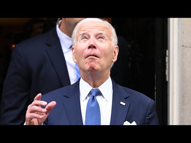 ⁣Curtain ‘lifted’ for everyone to see Joe Biden’s downfall