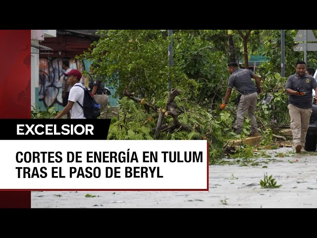 ⁣Huracán Beryl derriba árboles y postes luz en Tulum, Quintana Roo