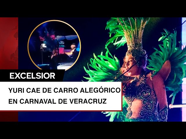 ⁣Yuri se cae de carro alegórico en Carnaval de Veracruz
