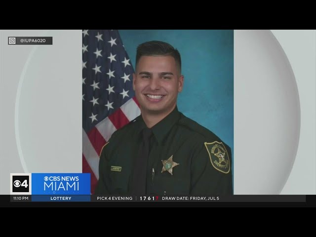 ⁣Makeshift memorial made for Broward Sheriff's deputy killed in Fourth of July motorcycle crash
