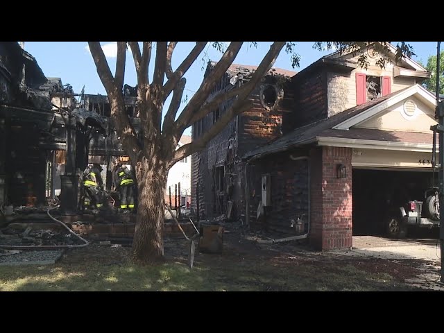 ⁣Witness describes Denver fire that damaged 2 homes