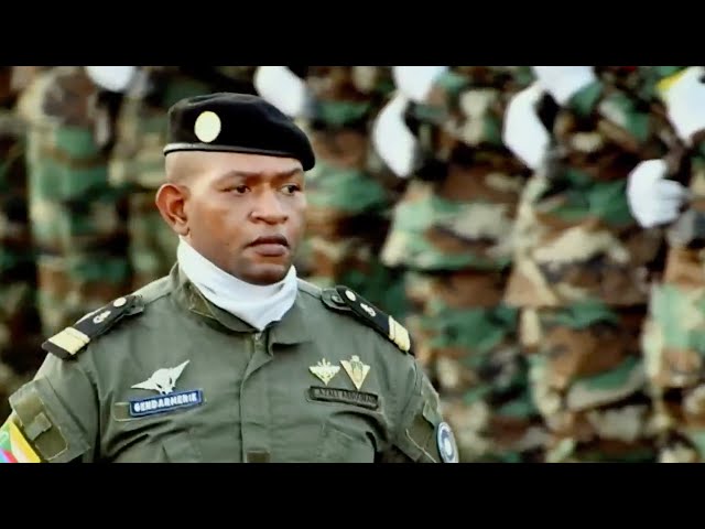 ⁣Défilé militaire : 49e anniversaire de l'indépendance des Comores
