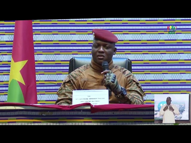 ⁣Rencontre du Président du Faso avec les burkinabè vivant au Niger