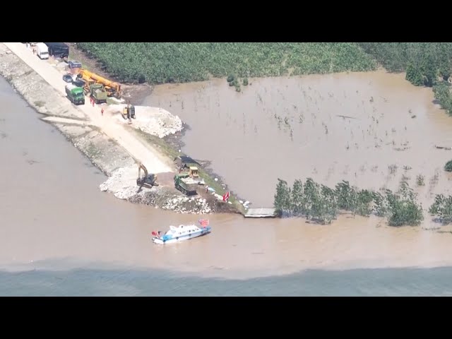 ⁣Rescue operations, evacuations continue after dike breach in central China