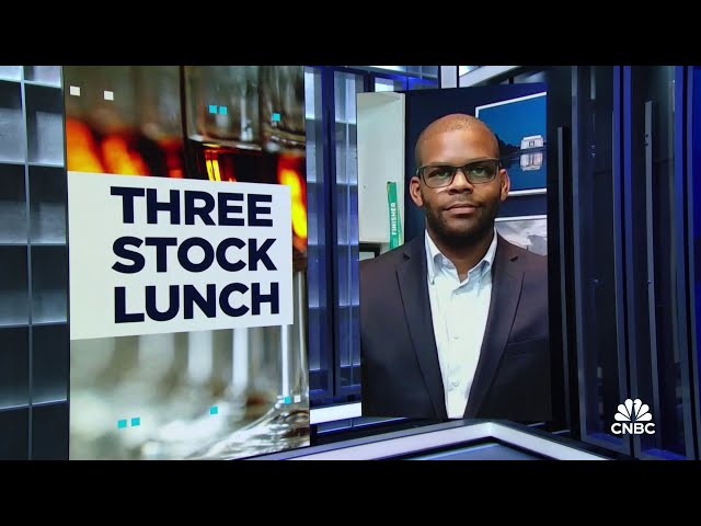 ⁣Three-Stock Lunch: Intel, Corning and ServiceNow