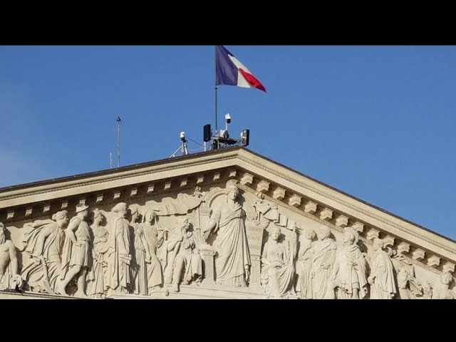 ⁣France : vers un gouvernement de "coalition"?