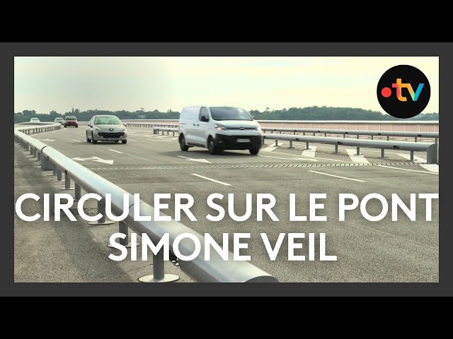 ⁣Le pont Simone Veil ouvert aux voitures et véhicules motorisés