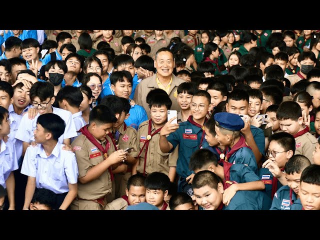 ⁣#นายกเศรษฐา พบปะนักเรียน โรงเรียนอุดรพิชัยรักษ์พิทยา จ.อุดรธานี