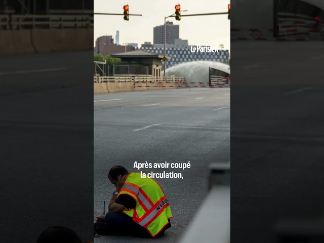 À New York, un pont bloqué à cause de la chaleur extrême