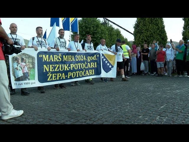 Bosnie-Herzégovine : 6 000 personnes marchent pour commémorer le massacre de Srebrenica