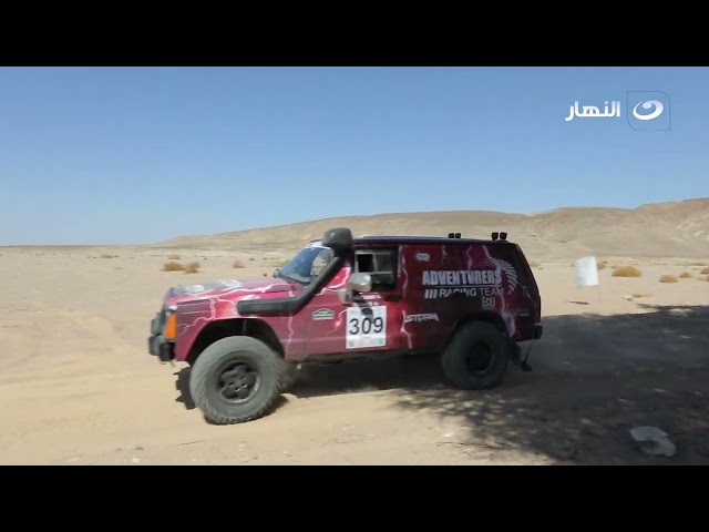 "لحظة توزيع الجوائز".. فرق الرالي   في ا تحدي كبير وممتع جدًا في مرحلة الصحراء المفتوحة