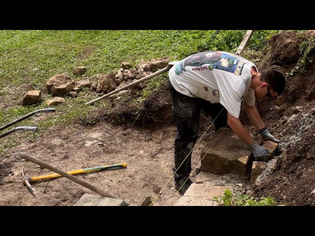 ⁣Restaurer le patrimoine local grâce à des bénévoles internationaux