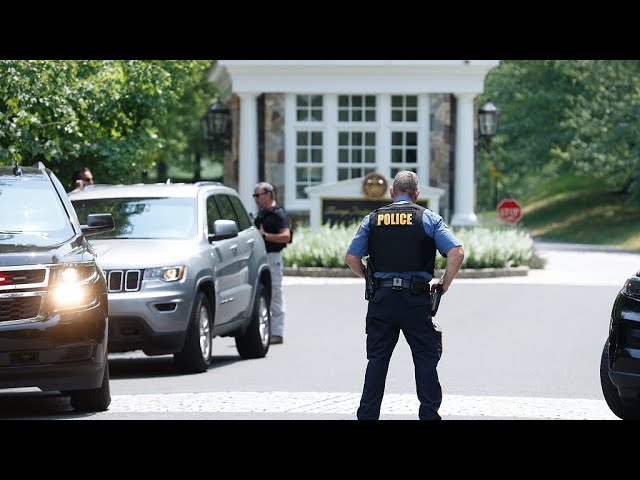 ⁣Donald Trump sorti indemne d'un centre médical de Pennsylvanie et atteri dans le New Jersey