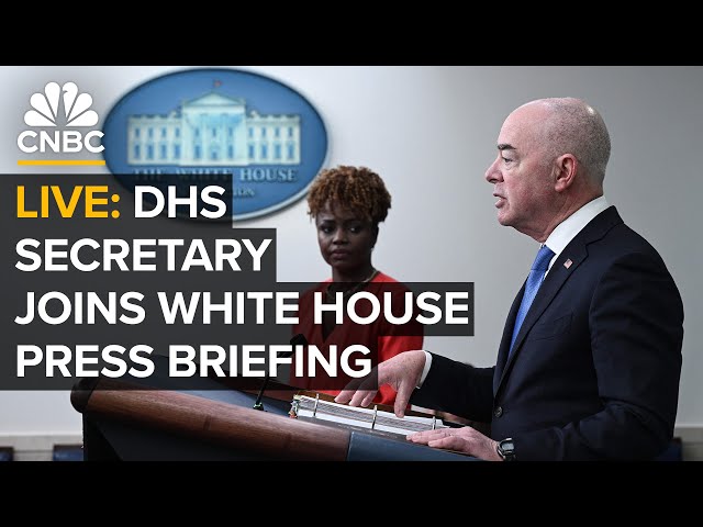 ⁣LIVE: White House press secretary Karine Jean-Pierre and DHS Sec. Mayorkas hold a briefing — 7/15/24