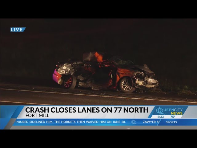 ⁣Wreck shuts down I-77 NB lanes near Carowinds