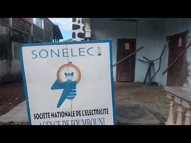 L'agence de la Société Nationale de l'ELECtricité (SONELEC) à Foumbouni a été barricadée c