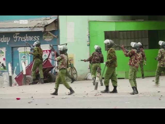 ⁣Kenya, polizia spara proiettili sui manifestanti