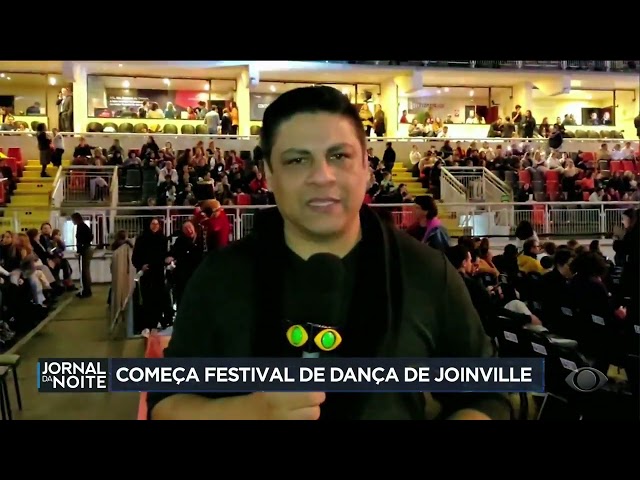 ⁣Começa o festival de dança de Joinville