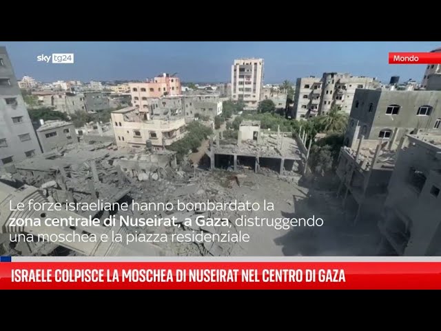 ⁣Gaza, raid israeliano colpisce la moschea di Nuseirat