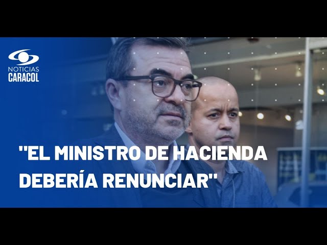 ⁣Revuelo político en Colombia por las explosivas declaraciones de Olmedo López