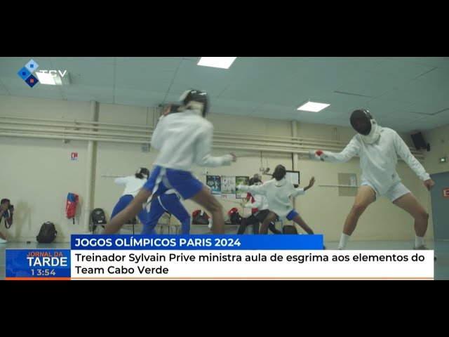 ⁣Treinador Sylvain Prive ministra aula de esgrima aos elementos do Team Cabo Verde