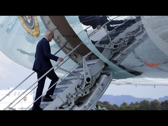 ‘Painful’: Joe Biden ‘tentatively’ climbs steps of Air Force One after COVID diagnosis