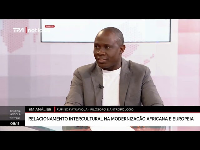 Em análise - Relacionamento intercultural na modernização africana e europeia