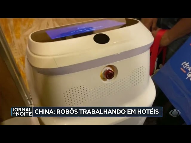 China tem robôs trabalhando em hotéis