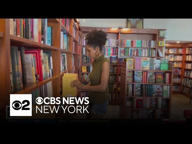 ⁣New independent bookstore "Liz's Book Bar" opens in Brooklyn