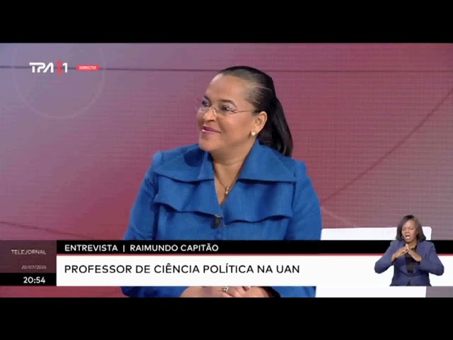 Entrevista com Raimundo Capitão, professor de ciências políticas na UAN