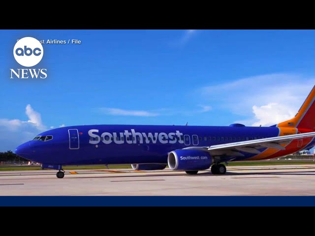 ⁣Southwest plane drops dangerously close to water