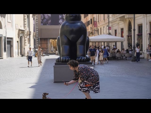 ⁣Las figuras voluminosas de Botero invaden Roma y la convierte en un museo al aire libre