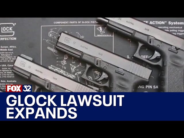 ⁣Chicago expands historic lawsuit against Glock