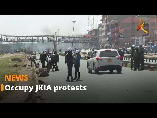 ⁣Police fight off youths pushing access to JKIA airport