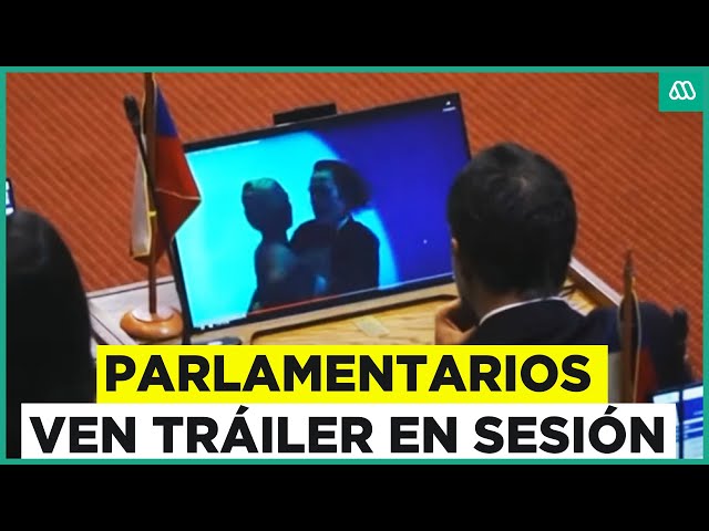 Parlamentarios republicanos son captados viendo un tráiler de película en sesión del congreso