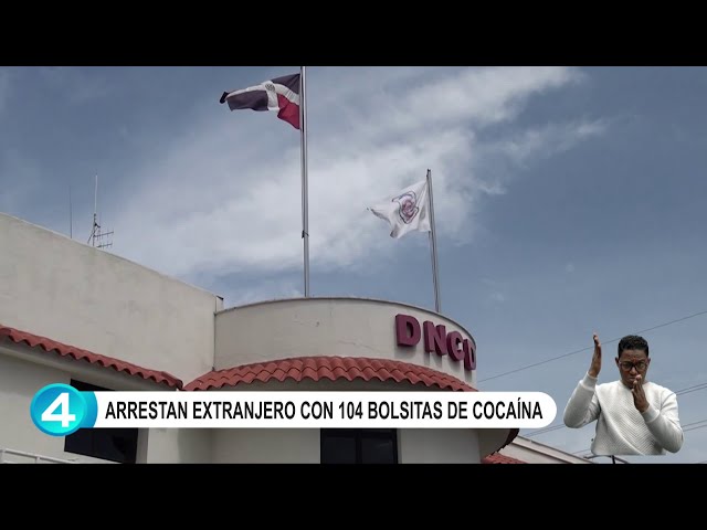 Arrestan a italiano en aeropuerto de Punta Cana con 104 bolsitas de cocaína en el estómago